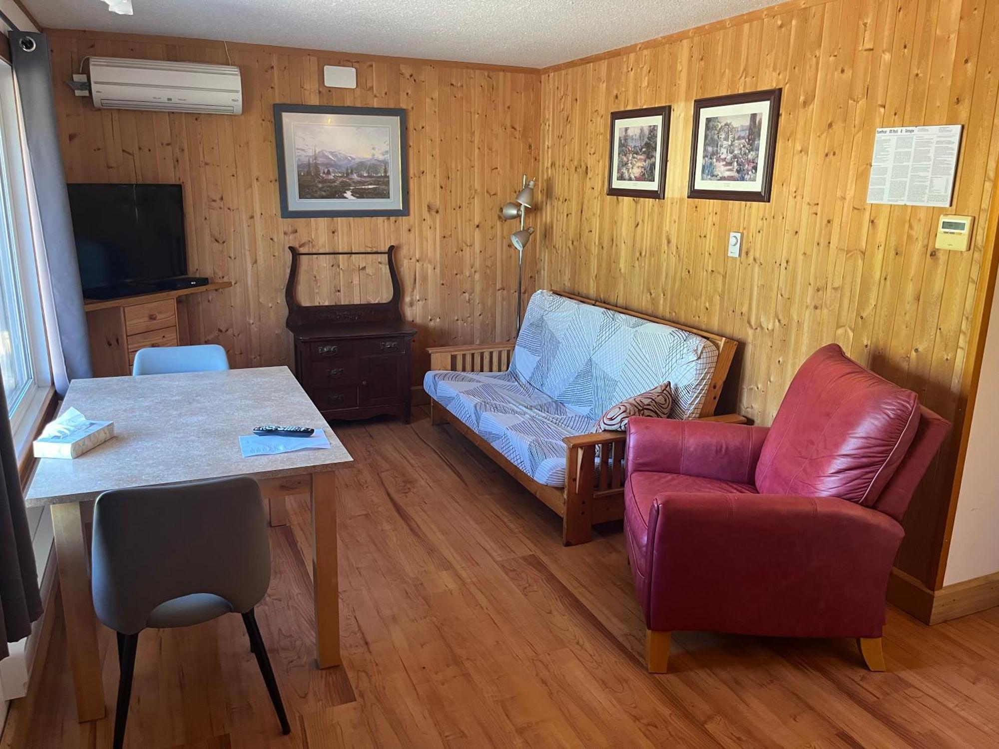 Viewpoint Rv & Cottages Salmon Arm Extérieur photo